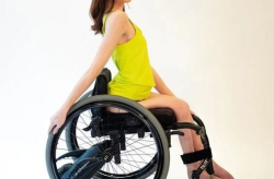 表白轮椅小姐姐,一段轮椅小姐姐的甜蜜表白故事